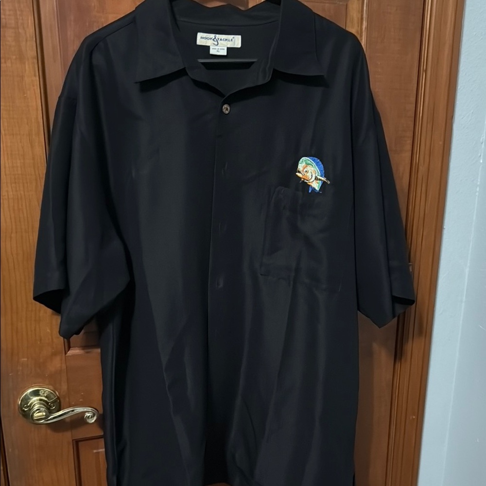 Black Casual Button Down Shirt with Timeless Appeal